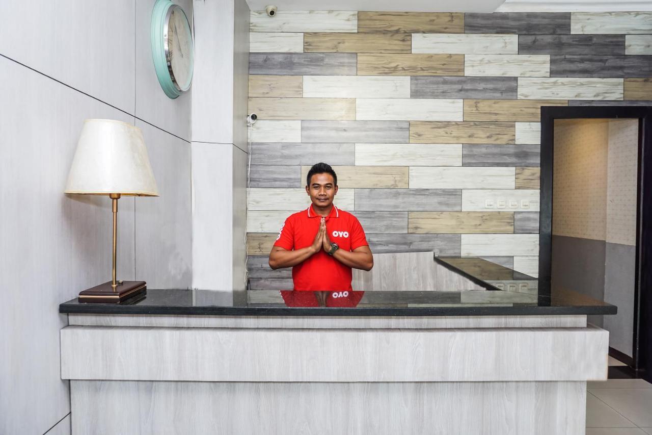 Oyo 119 Belvena Hotel Джакарта Экстерьер фото